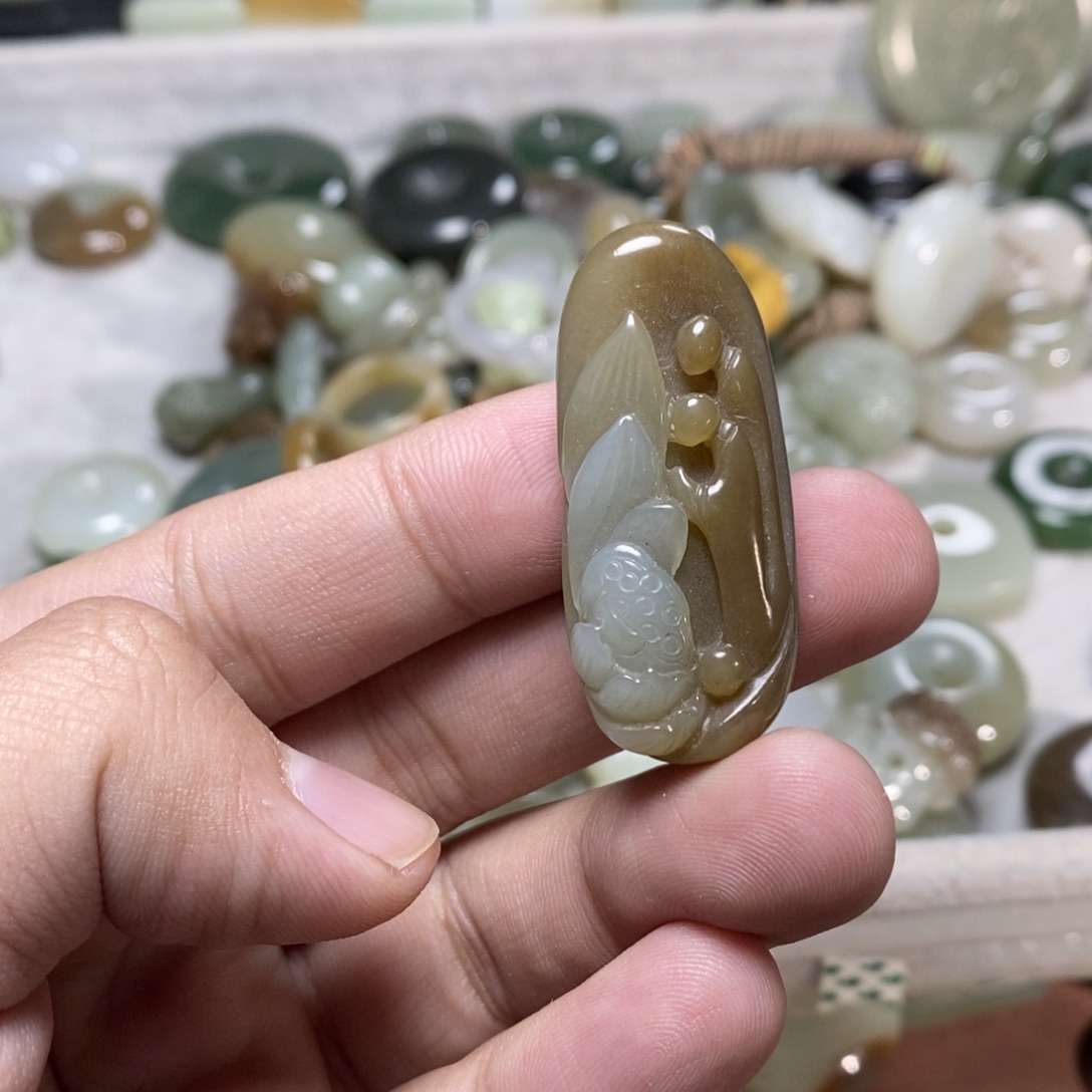 和田玉吊坠(不含链)未镶嵌