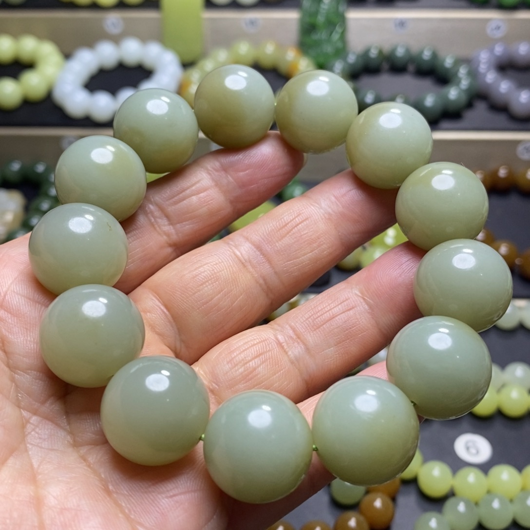 和田玉手串未镶嵌