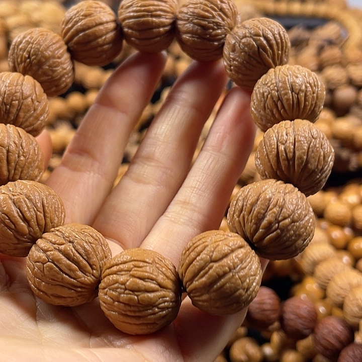 清***人手串猴头核桃猴头核桃