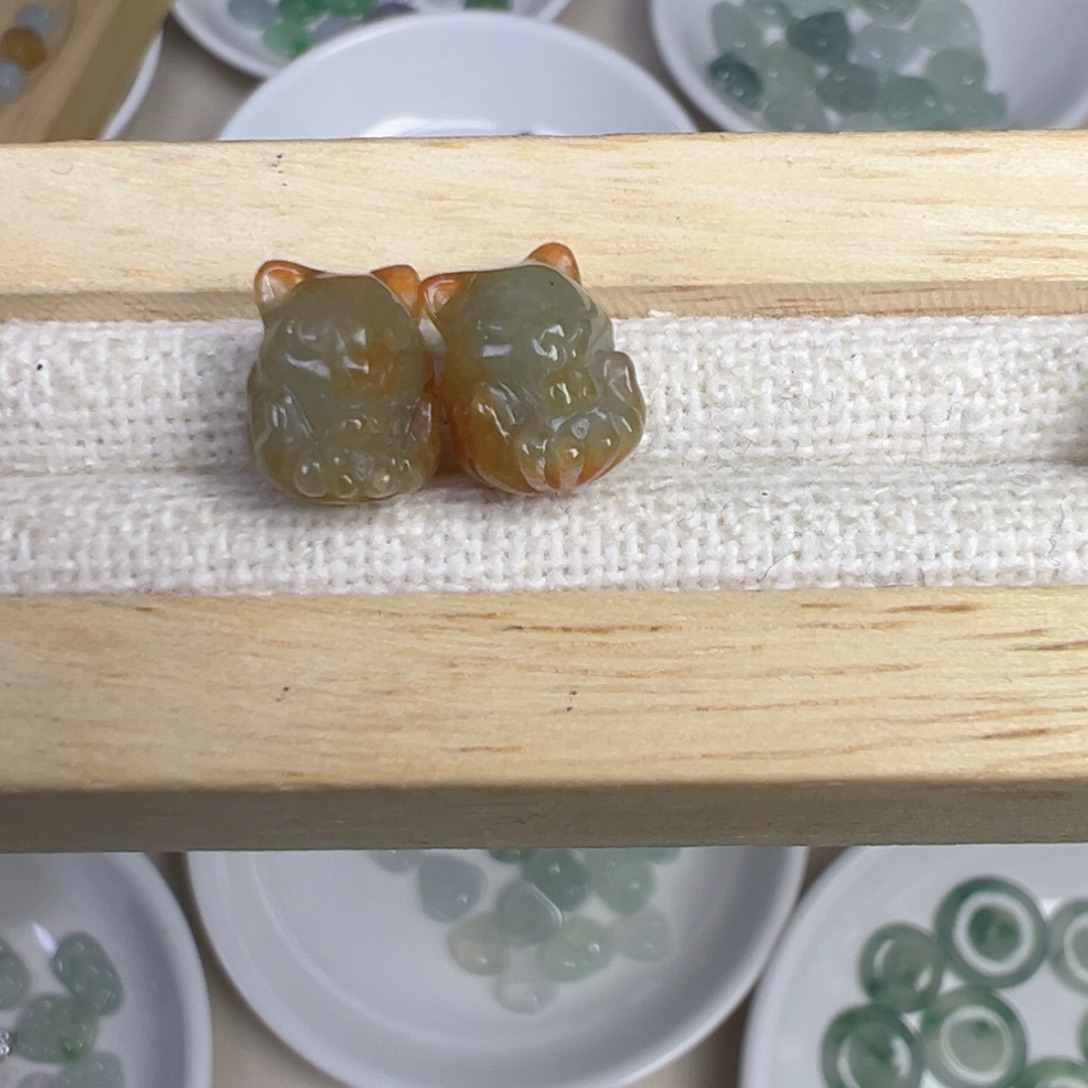 牡***美翡翠散珠狐狸两个