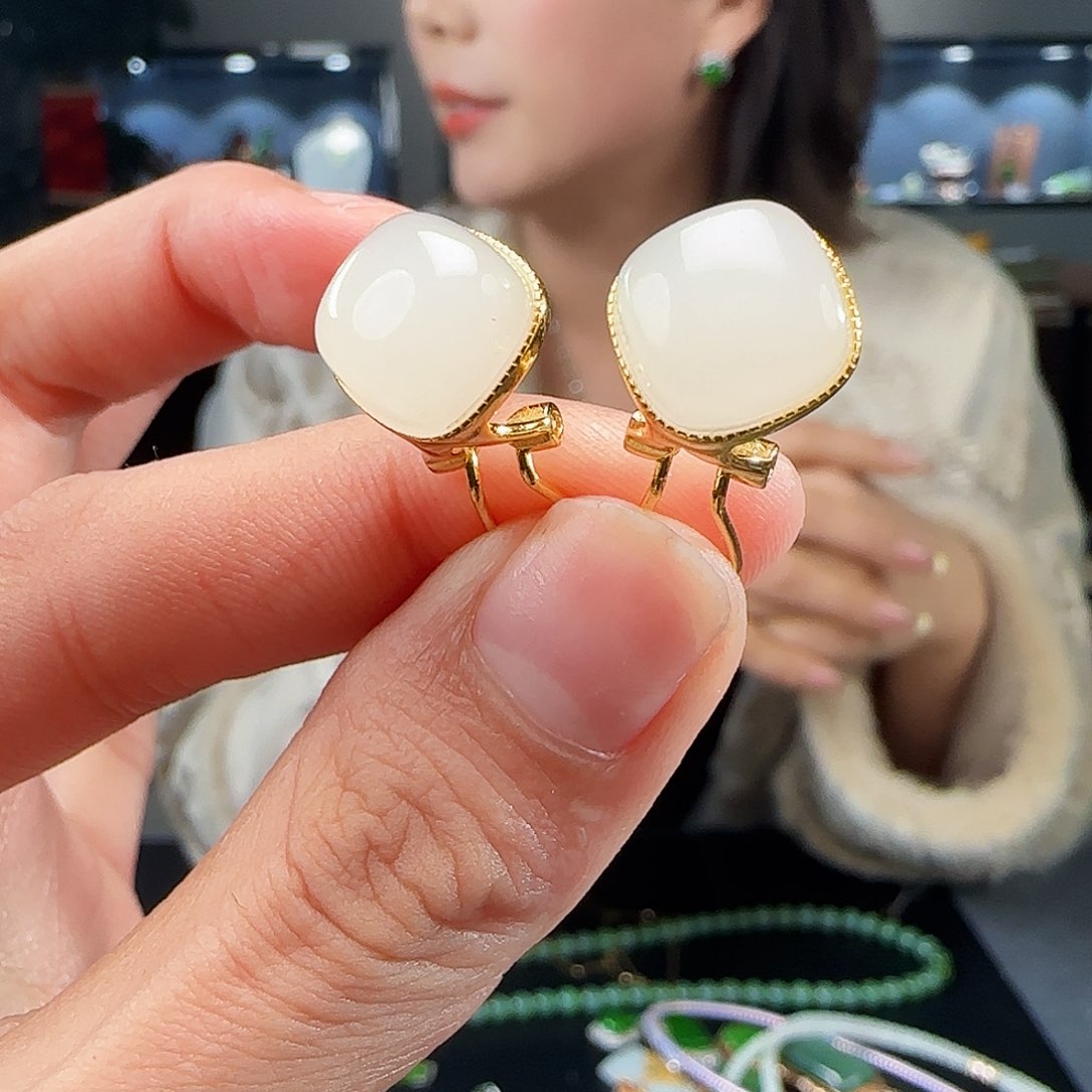 和田玉耳饰银S925镶嵌1