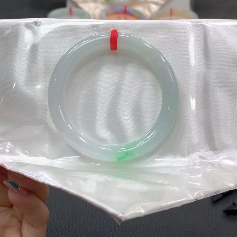 【闪购商品】翡翠手镯未镶嵌翡翠