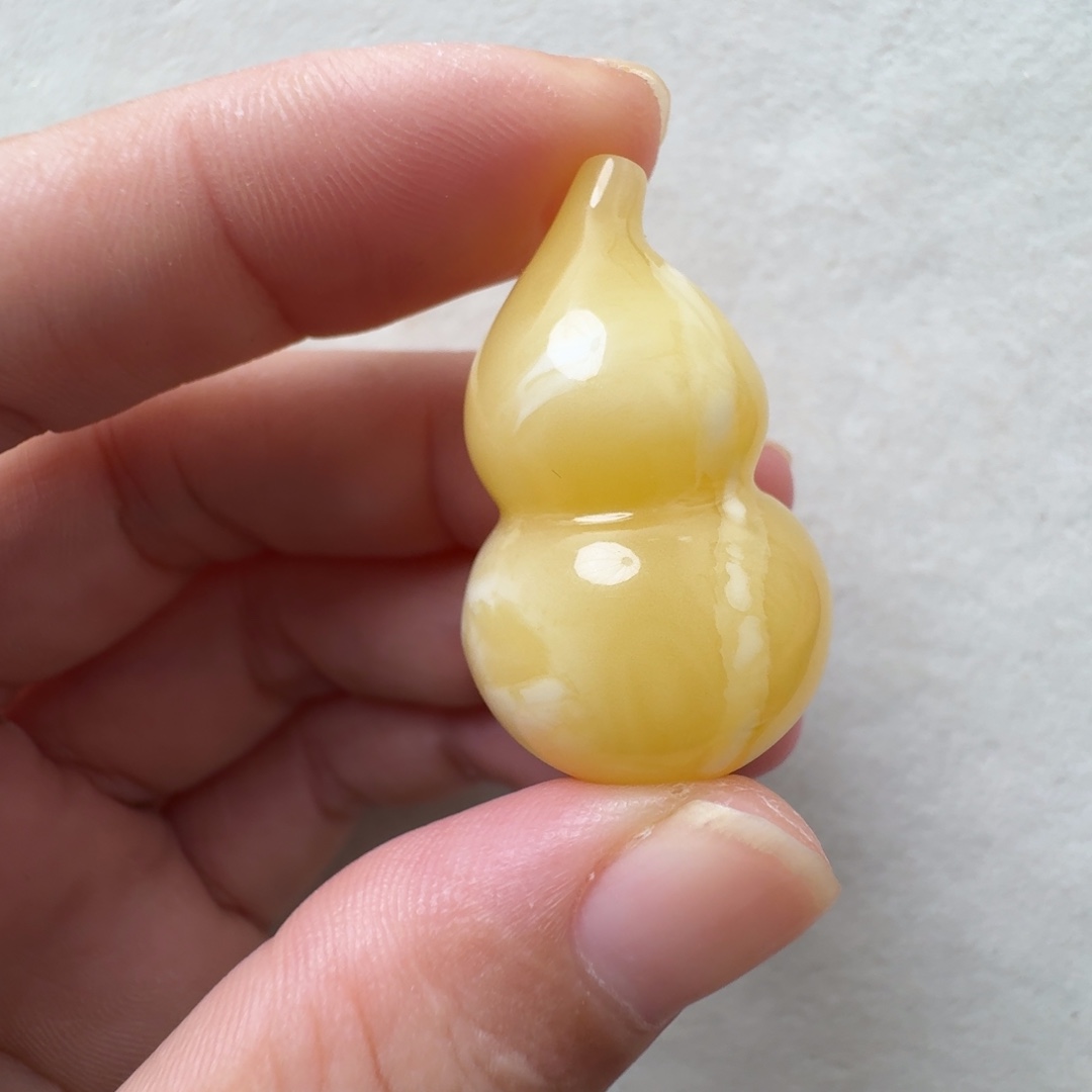 蜜蜡未镶嵌珠宝奇石超过七天不退不换