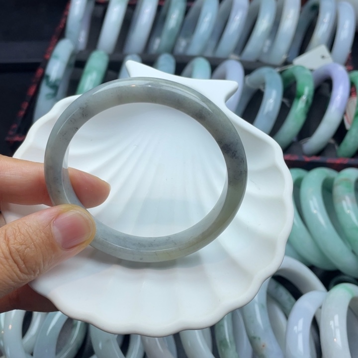 翡翠未镶嵌手镯翡翠手镯55圈口福利有纹裂