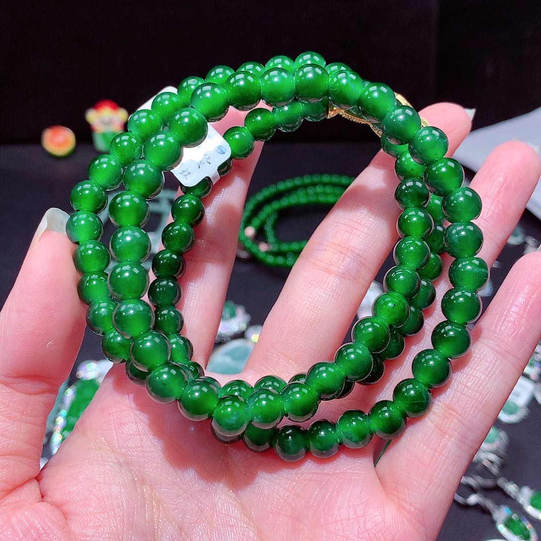 【闪购商品】翡翠吊坠(不含链)未镶嵌