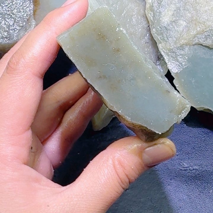 和田玉未镶嵌珠宝半成品