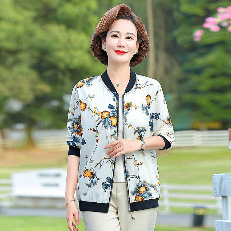 中年女装防晒短外套夏季印花薄款长袖女短款开衫