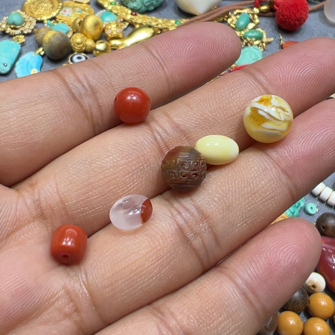 南红玛瑙未镶嵌颈饰