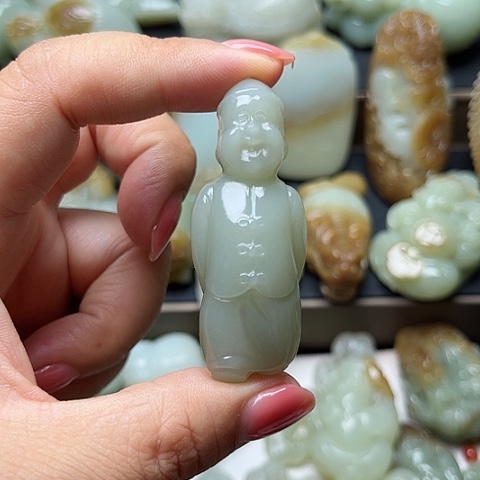 和田玉未镶嵌颈饰