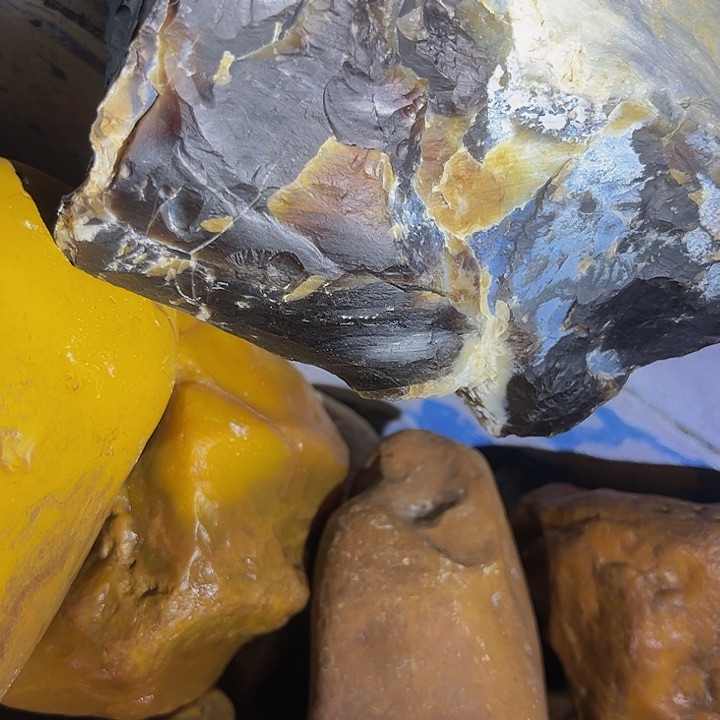 老挝石刘*万黄蜡石的设计