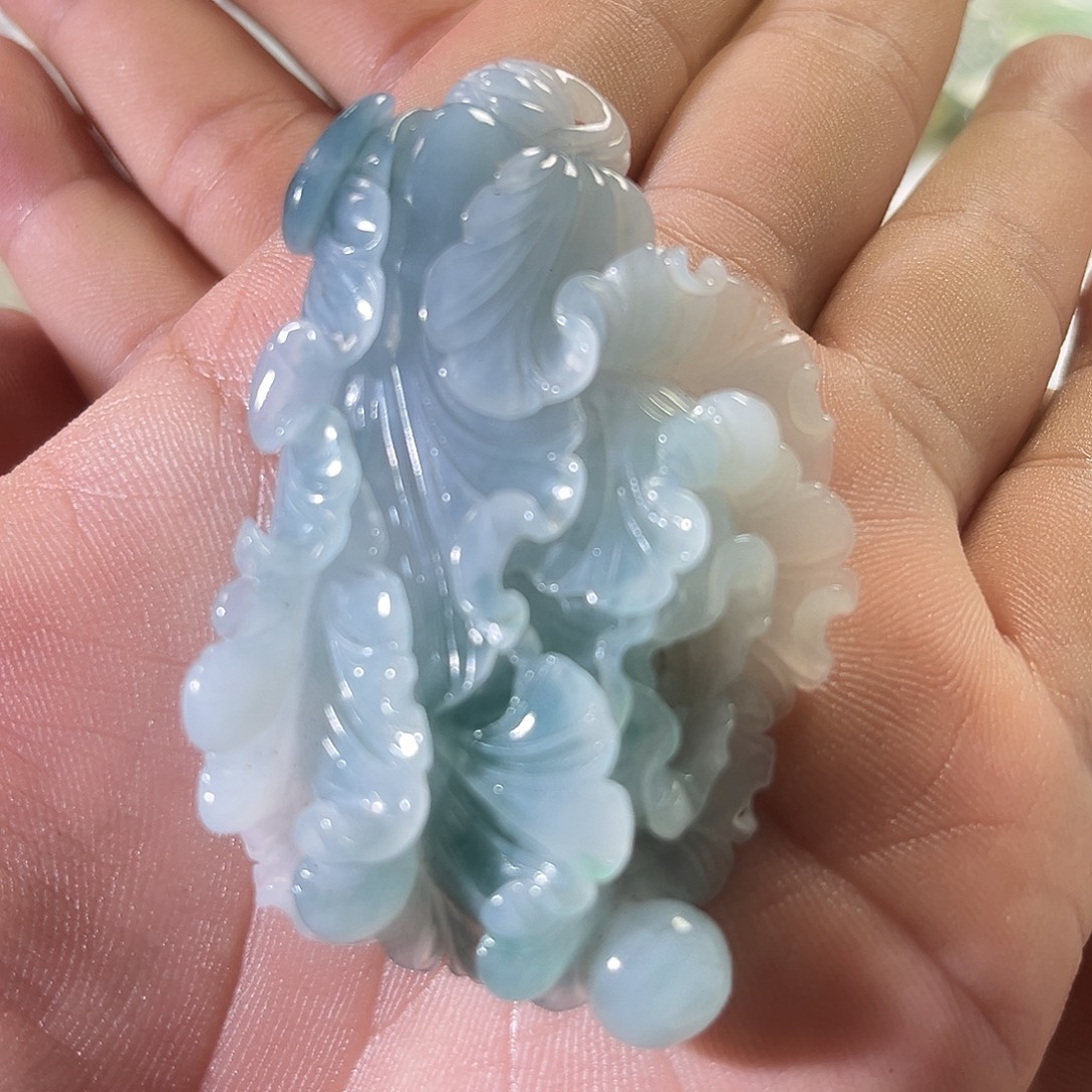 颈饰未镶嵌翡翠白菜