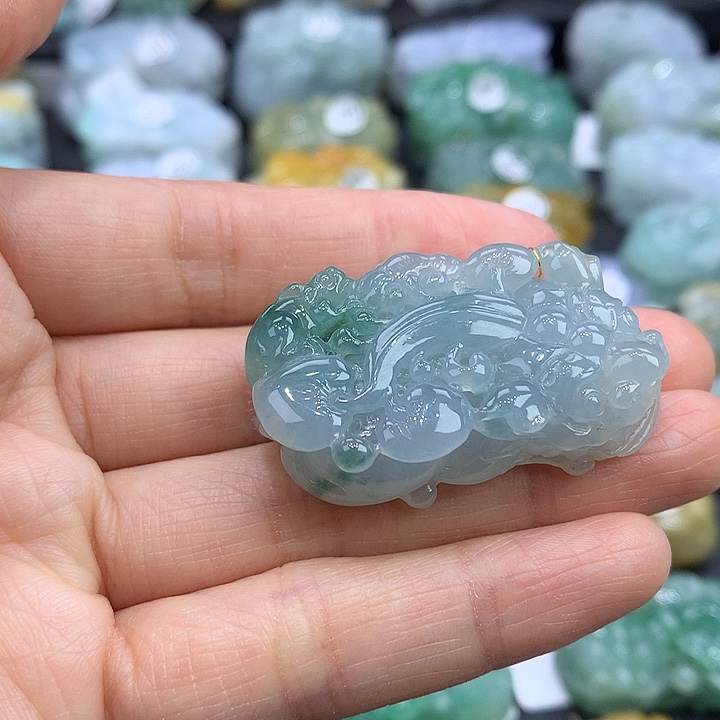 翡翠未镶嵌颈饰天然缅甸A货翡翠貔貅吊坠