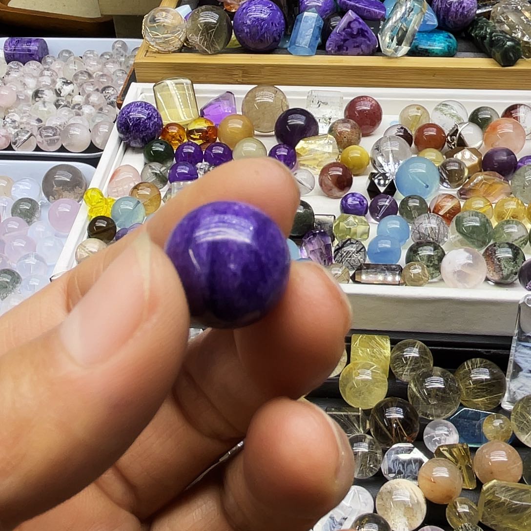 查罗石珠子合金?*月亮