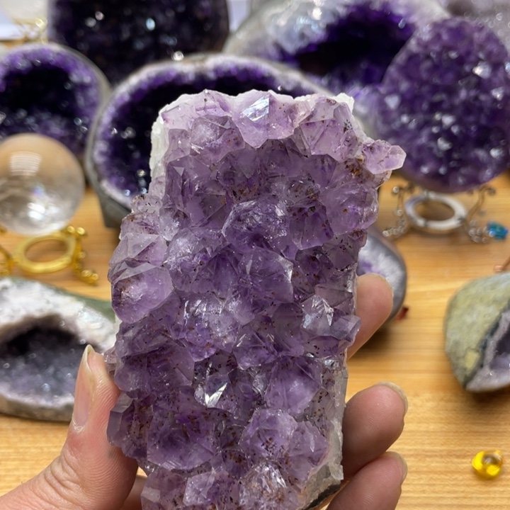 紫晶水晶摆件未镶嵌