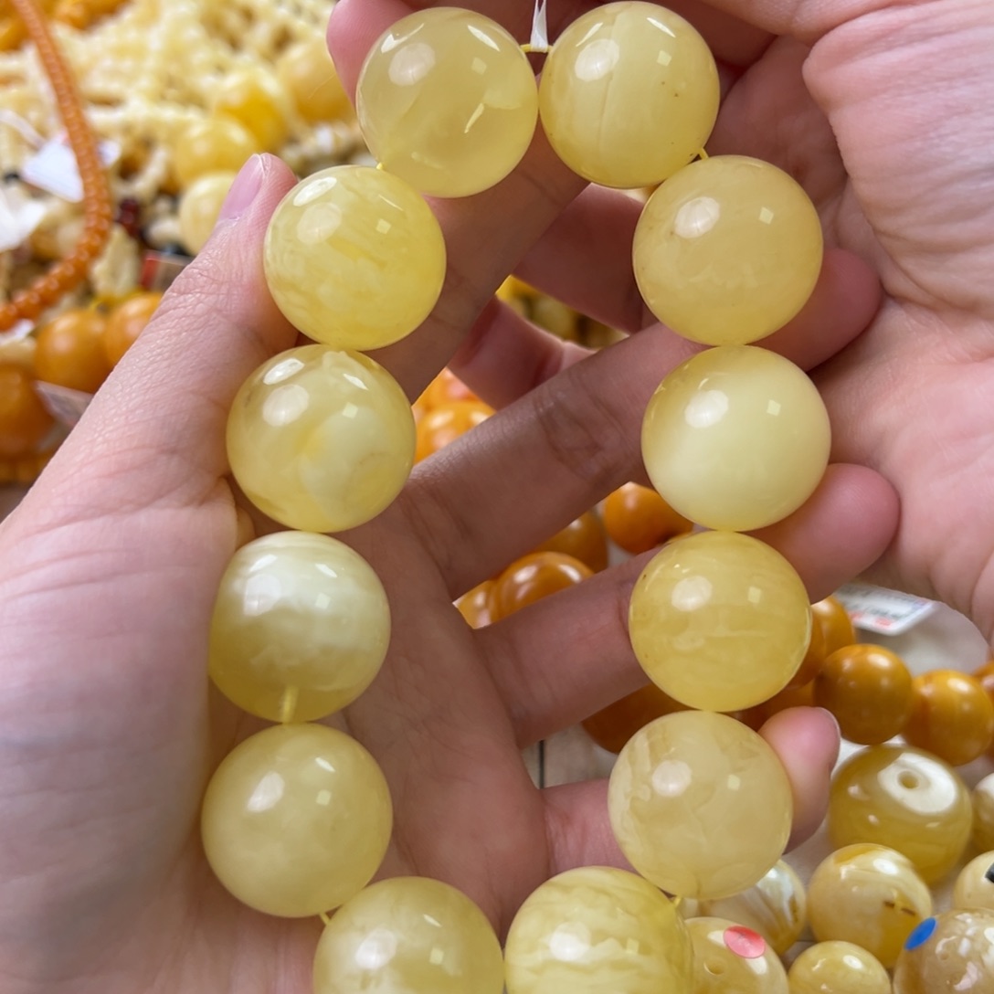 琥珀珠宝奇石未镶嵌