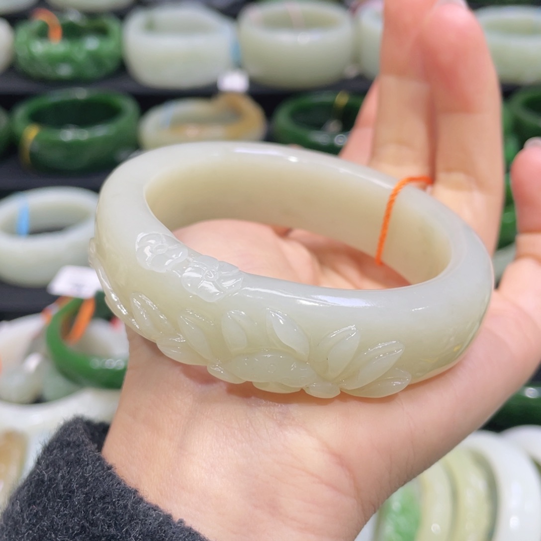 未镶嵌手镯和田玉86