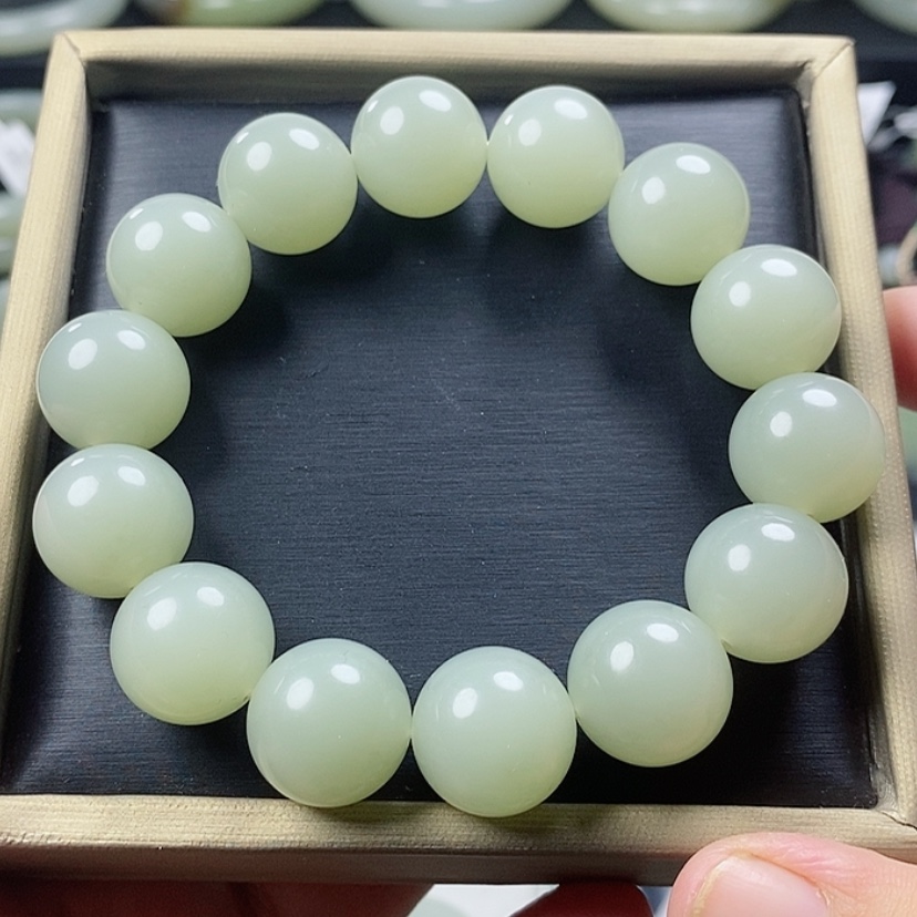 【闪购商品】未镶嵌手链和田玉
