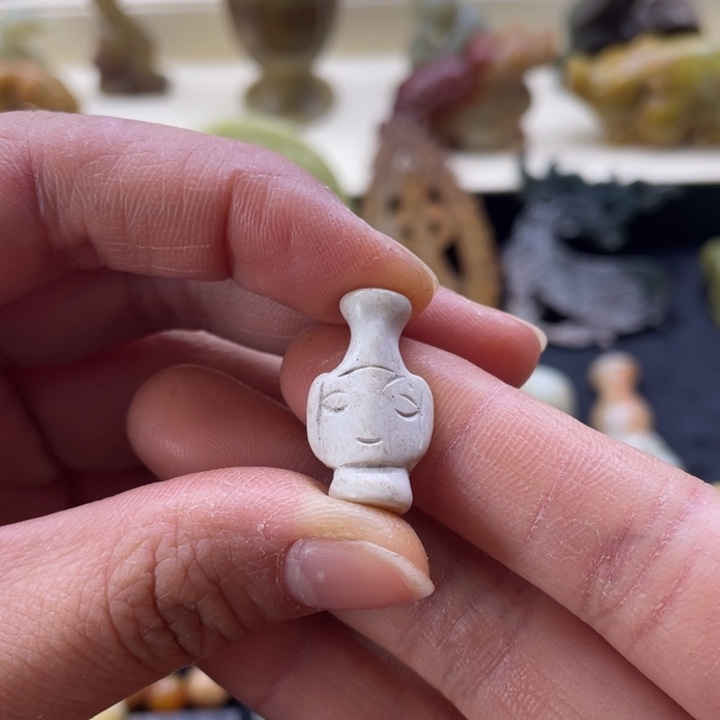 蛇纹石玉颈饰未镶嵌230