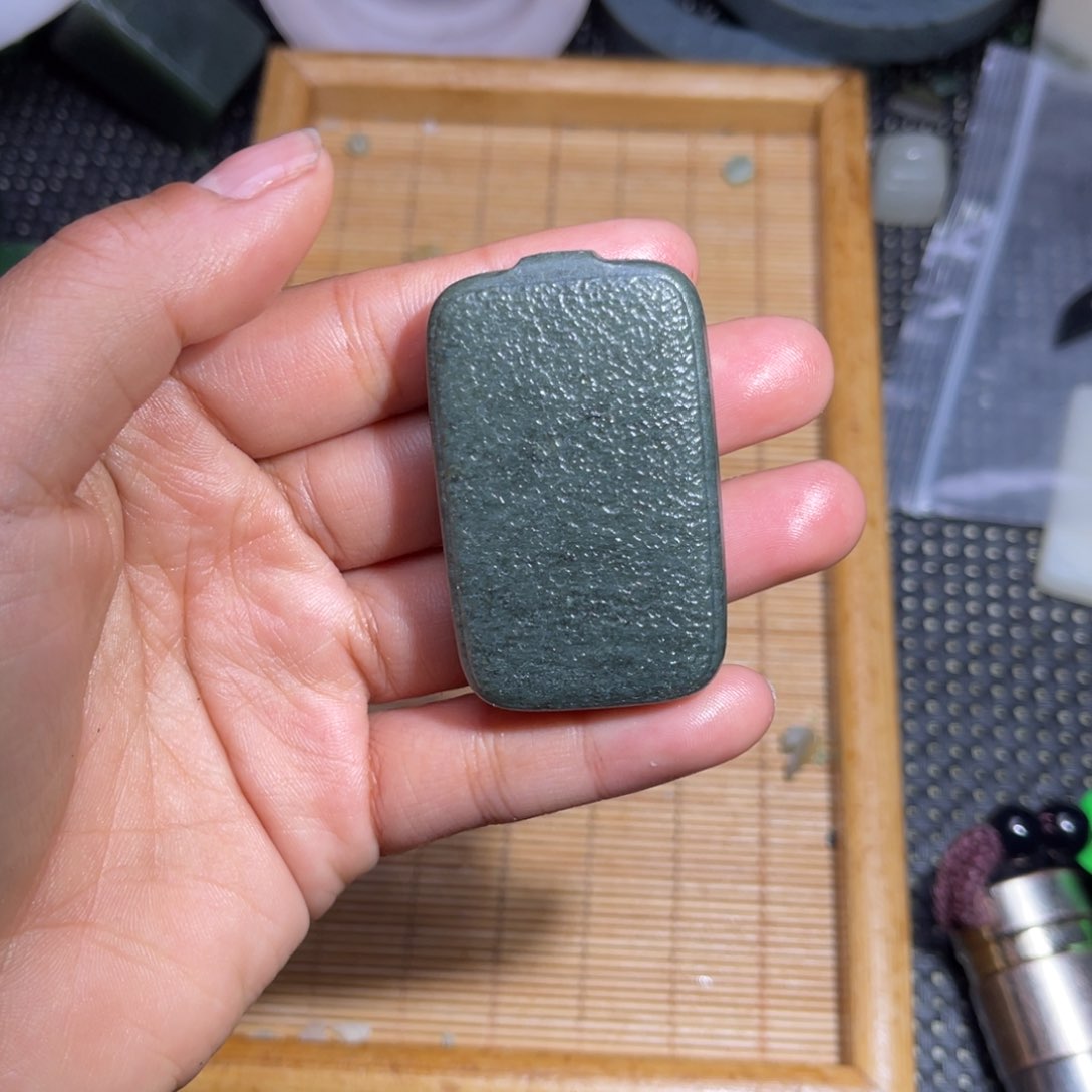 未镶嵌和田玉车挂