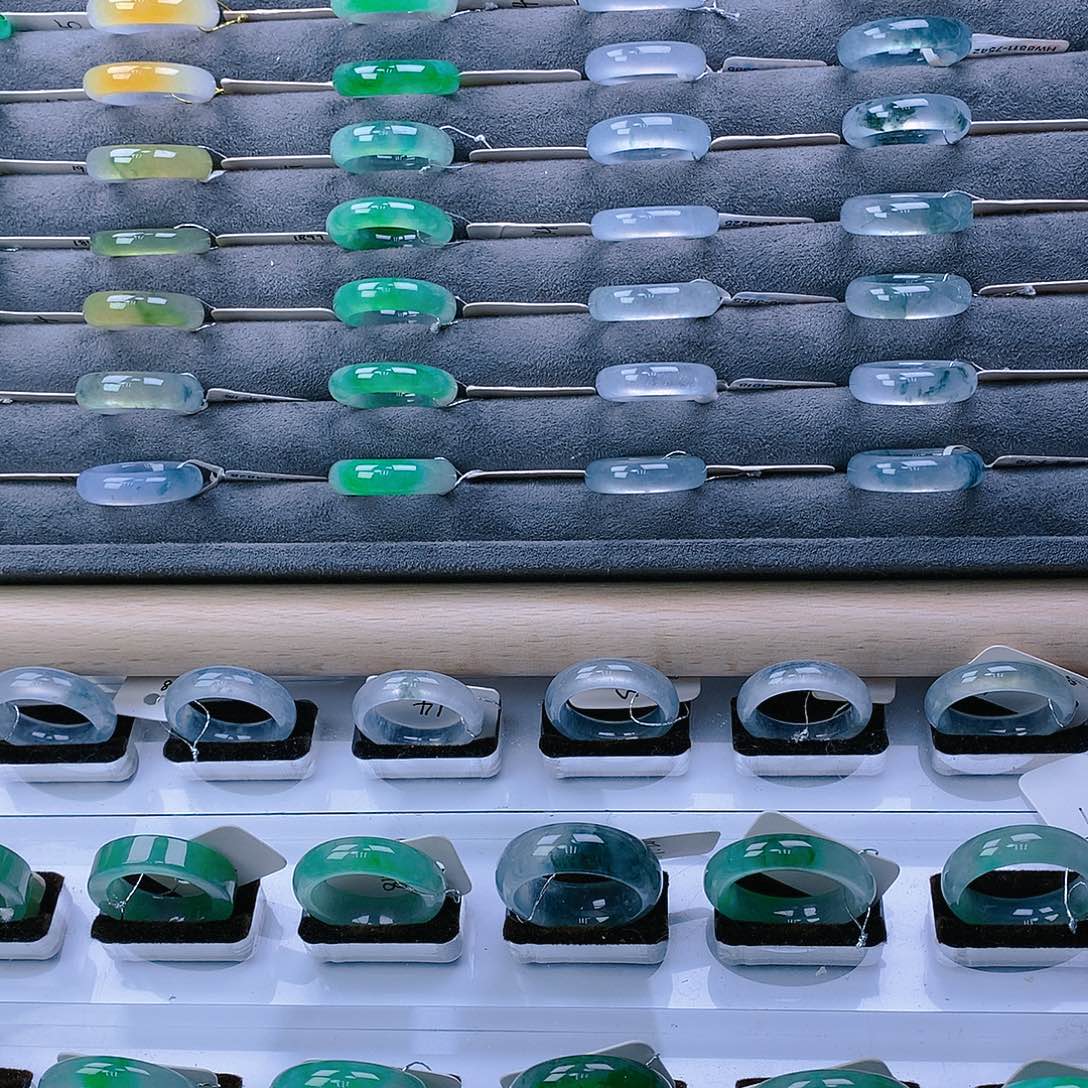 翡翠戒指未镶嵌翡翠