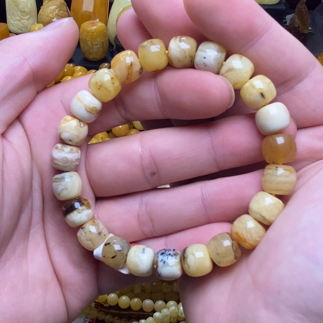 琥珀未镶嵌裸石蜜蜡