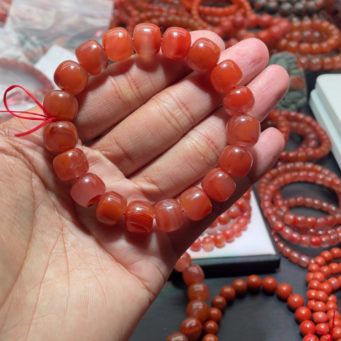 南红玛瑙手链未镶嵌