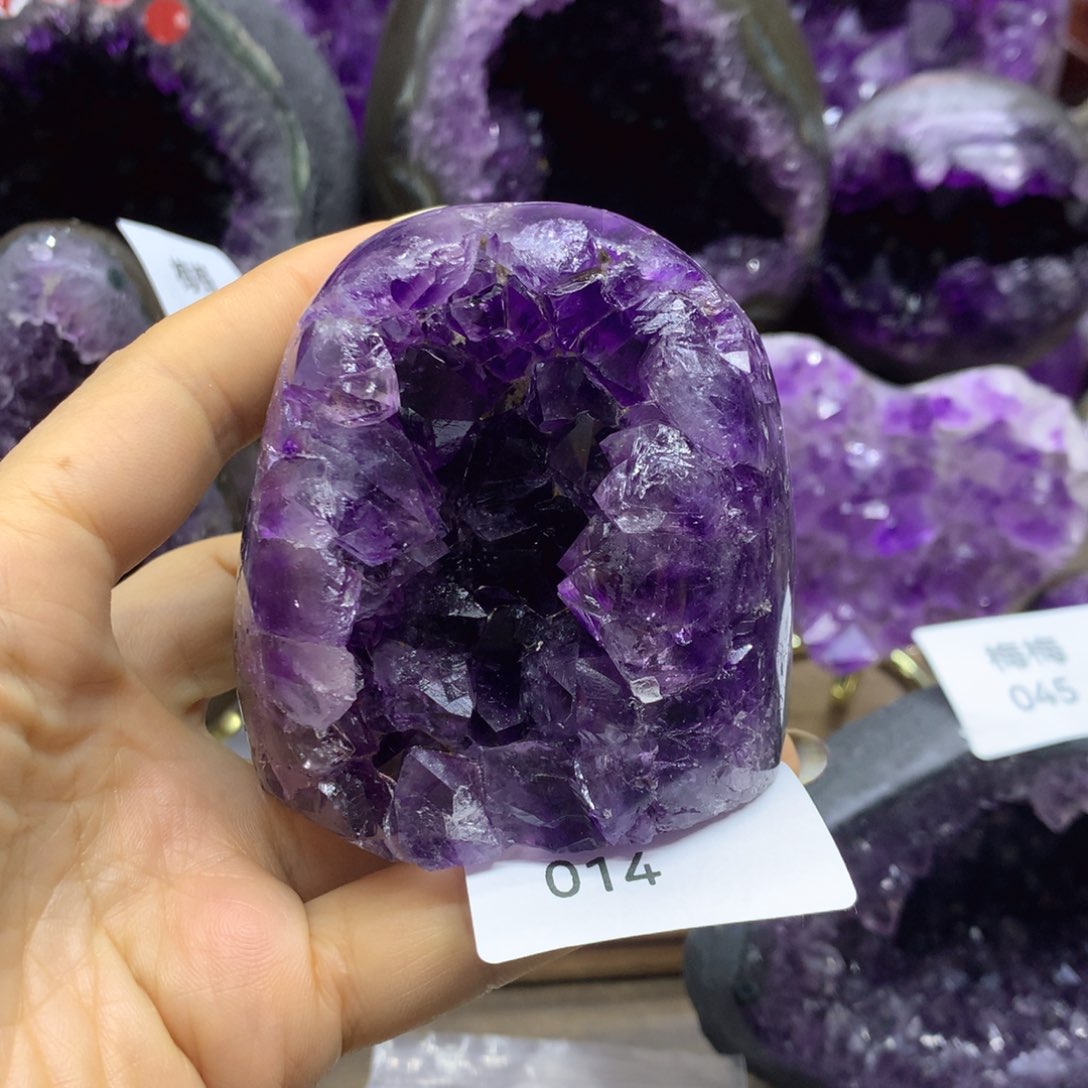 紫晶大型摆件（非配饰）未镶嵌