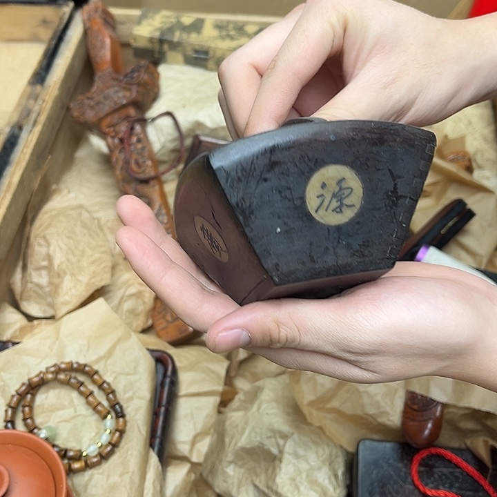 大叶紫檀（黑酸枝木类）