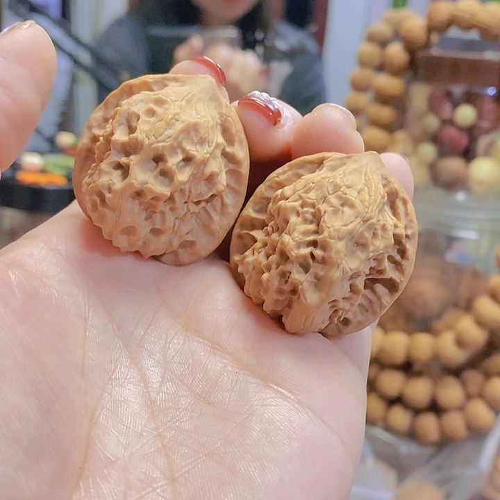 【闪购商品】文玩核桃把件35.5白蛇谷