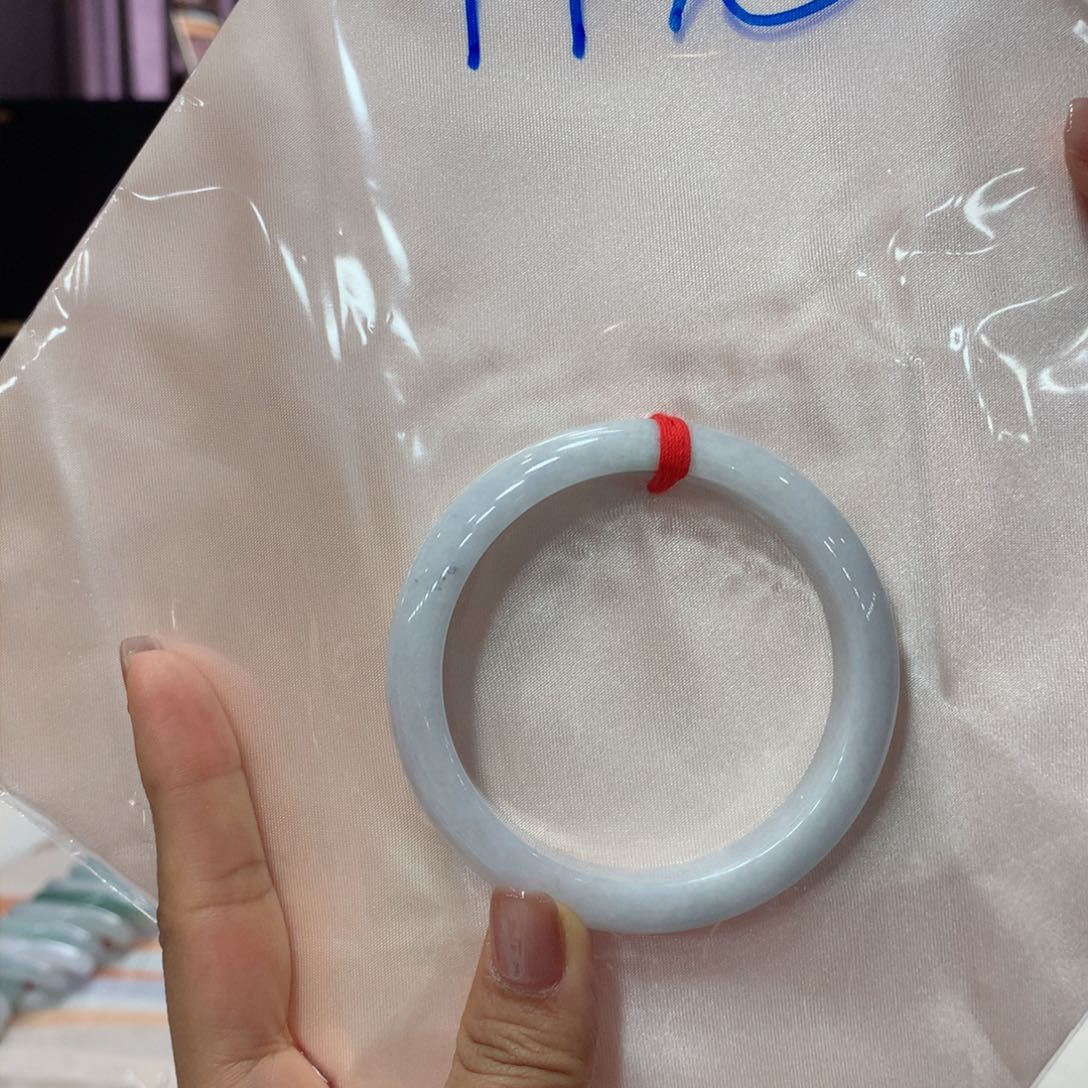 翡翠手镯未镶嵌买断