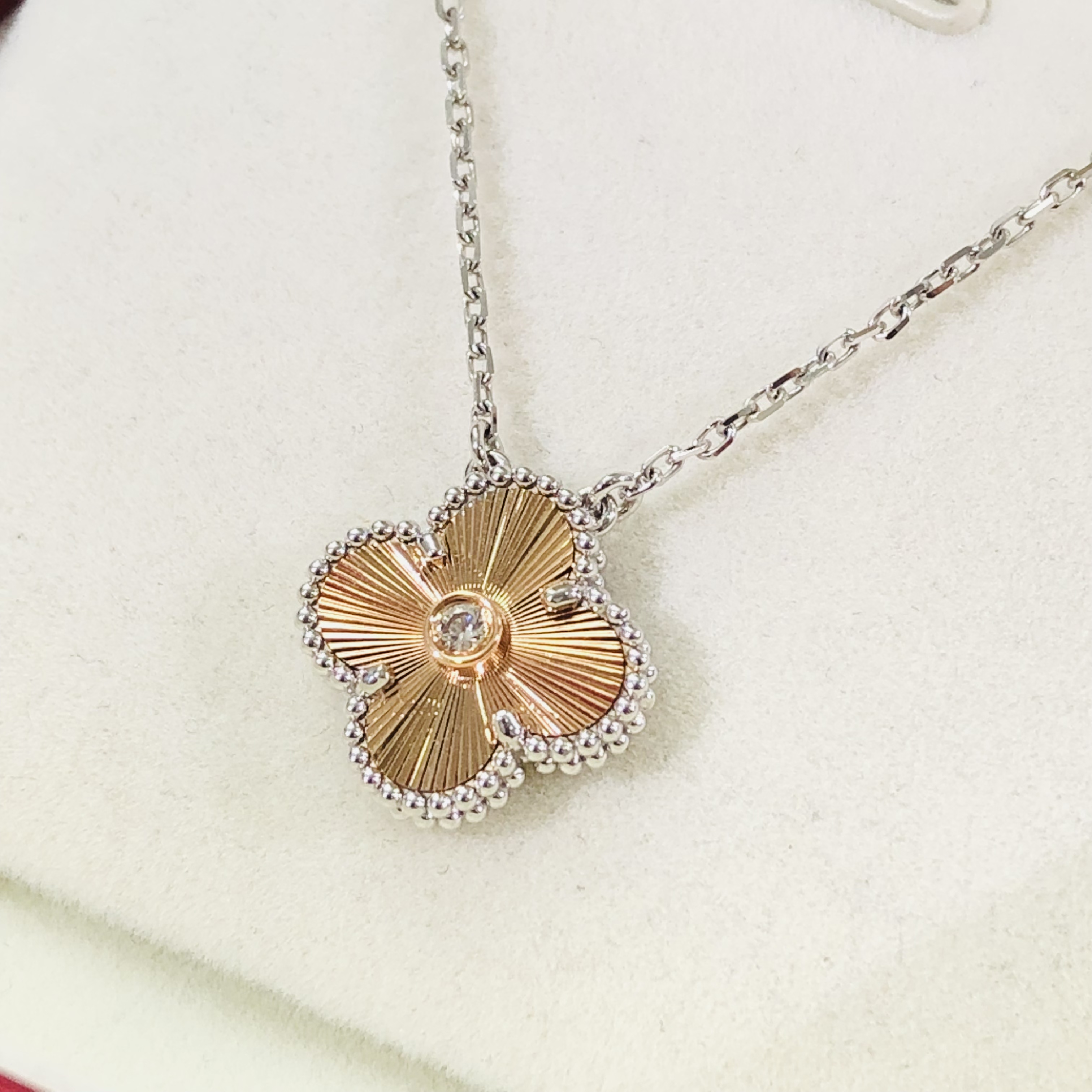 18K金双色镭射钻石套链