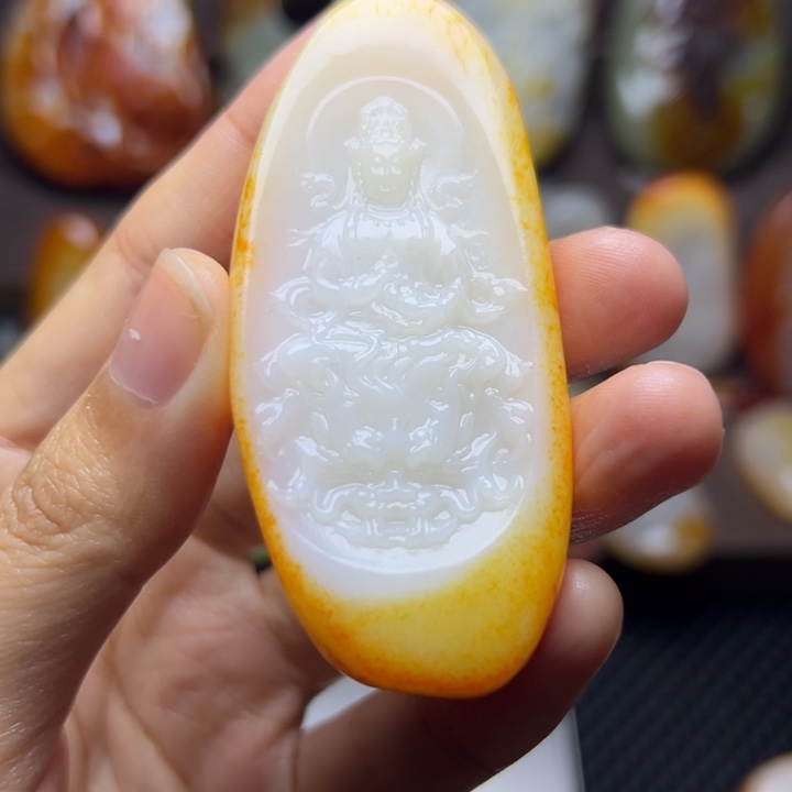 和田玉未镶嵌颈饰