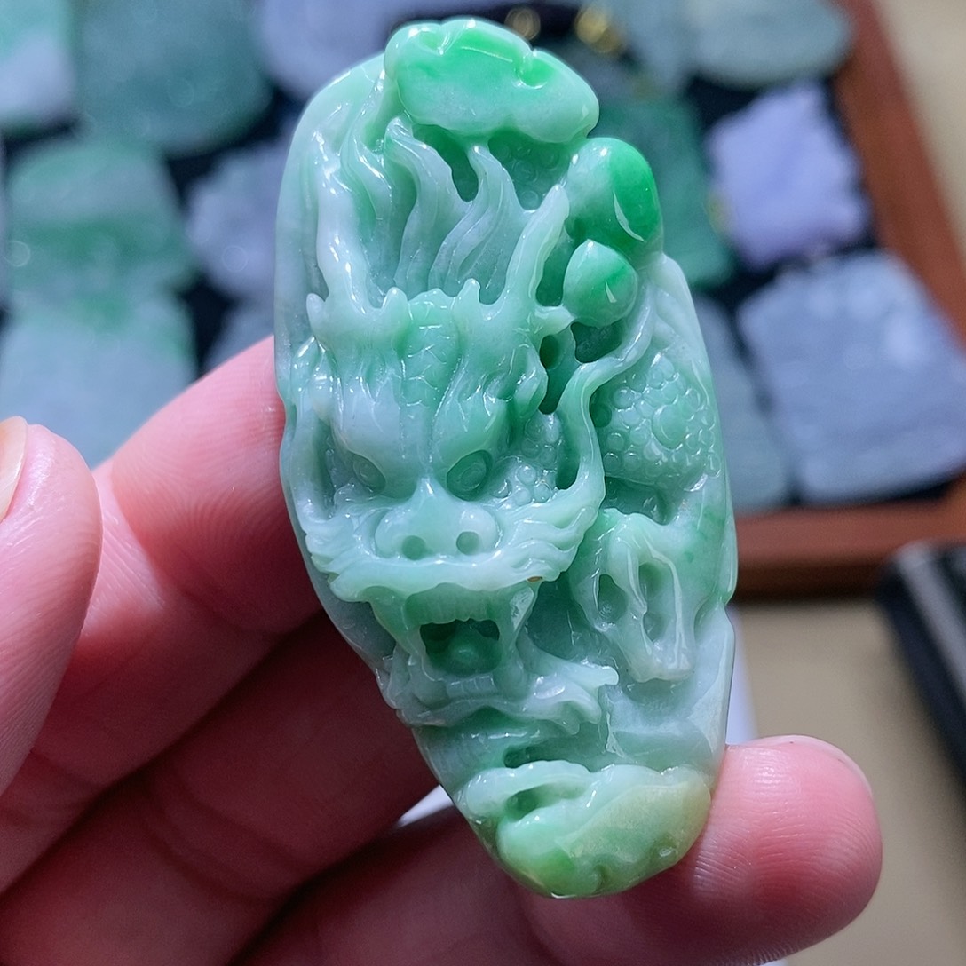 【闪购商品】翡翠未镶嵌颈饰11111111111111111