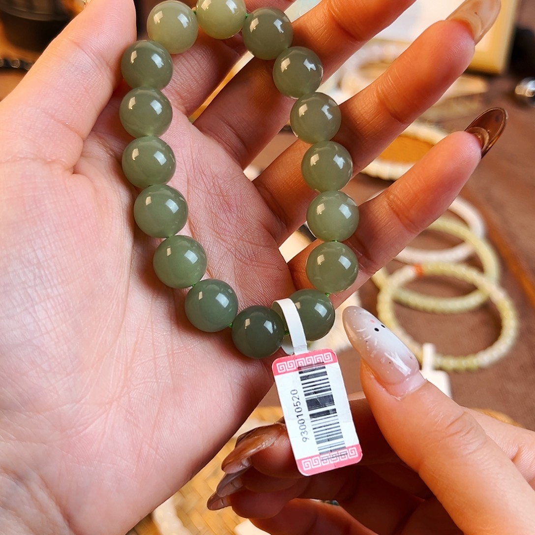 和田玉未镶嵌手串