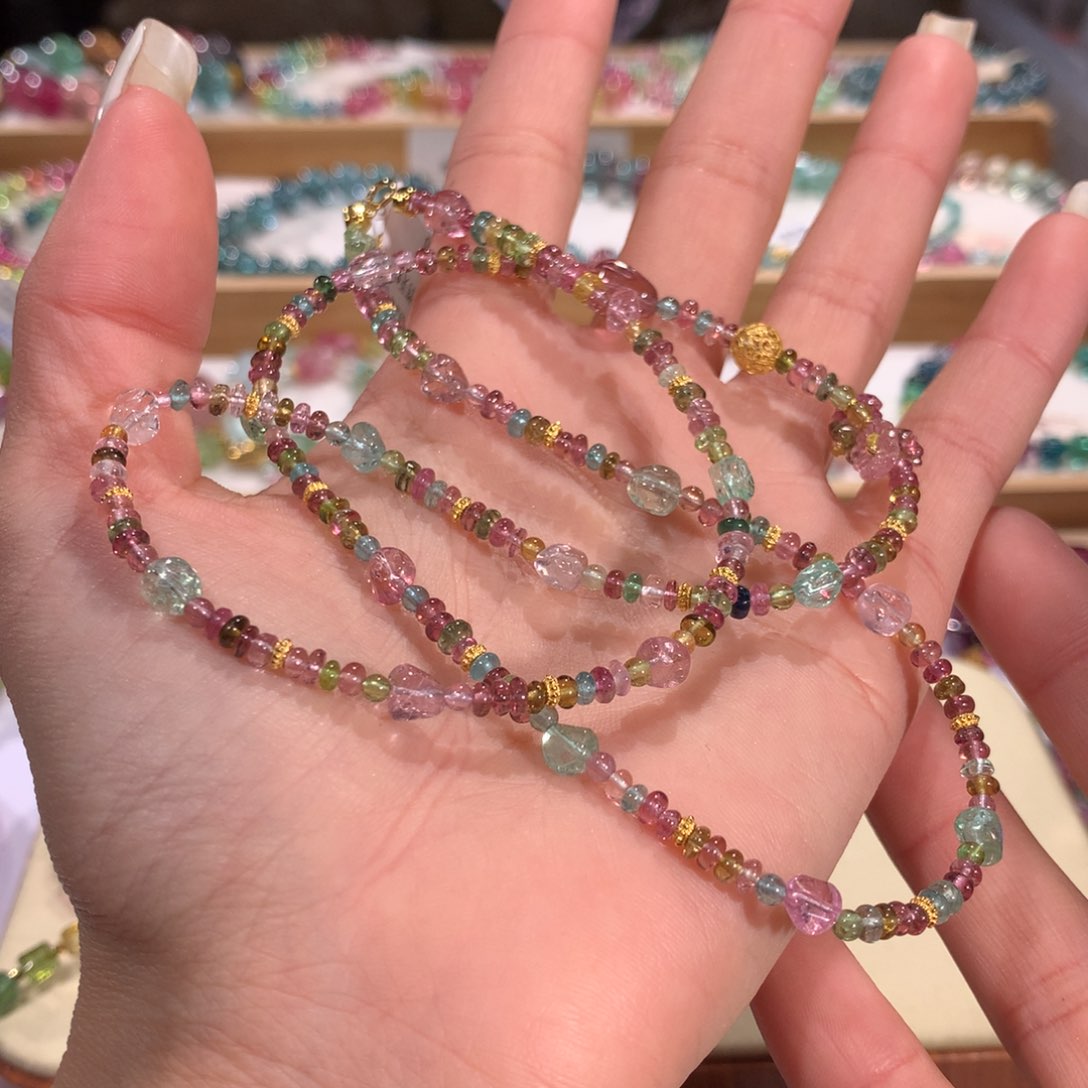 碧玺多样性发货一件未镶嵌