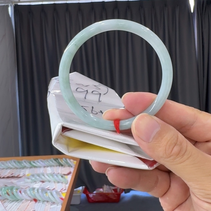 翡翠未镶嵌手镯纯天然缅甸翡翠a货