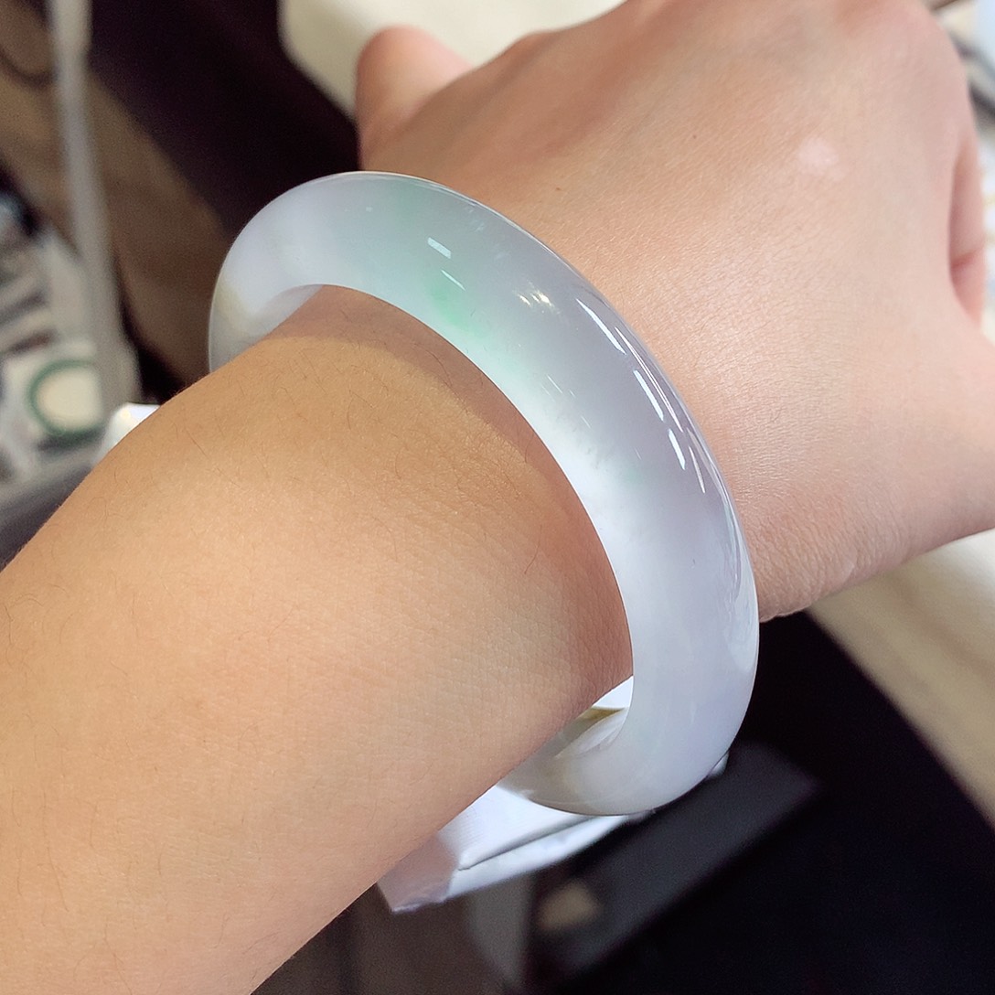 翡翠手镯未镶嵌7号正圈77