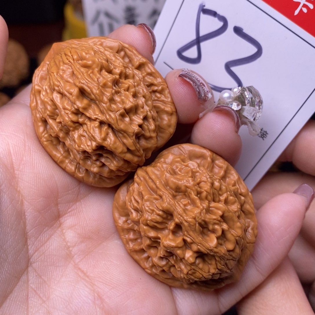 文玩核桃把件83虎头3.5