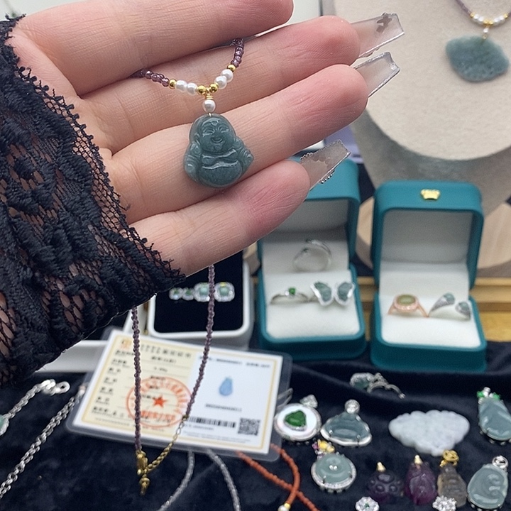 翡翠未镶嵌颈饰吊坠