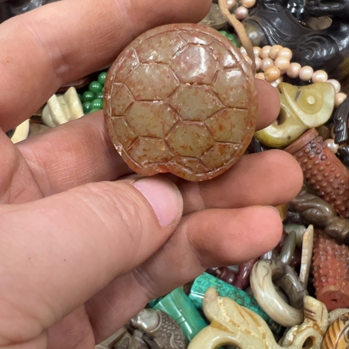 和田玉（黄玉）未镶嵌挂件