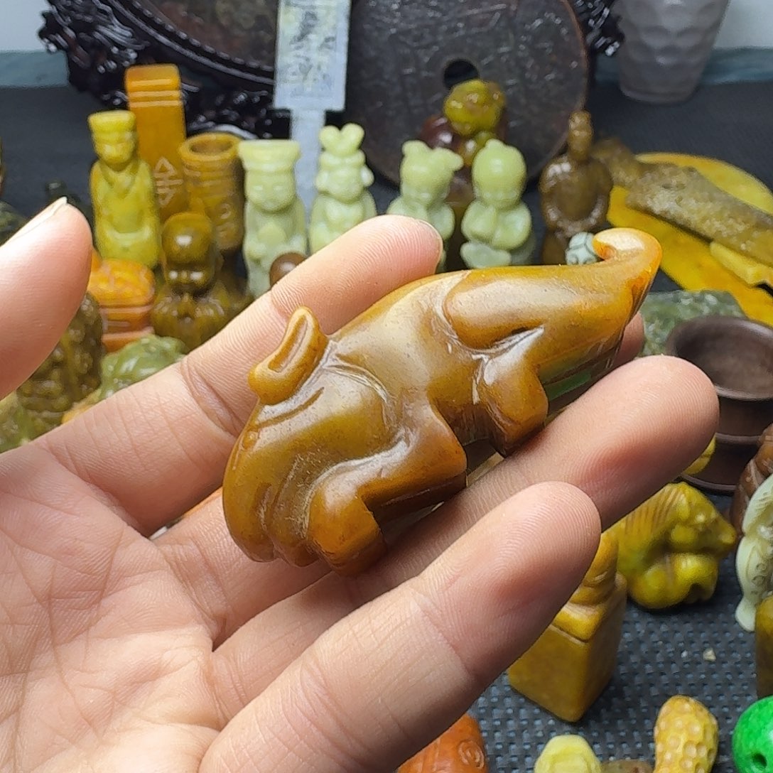 白玉菩提吊坠。。。