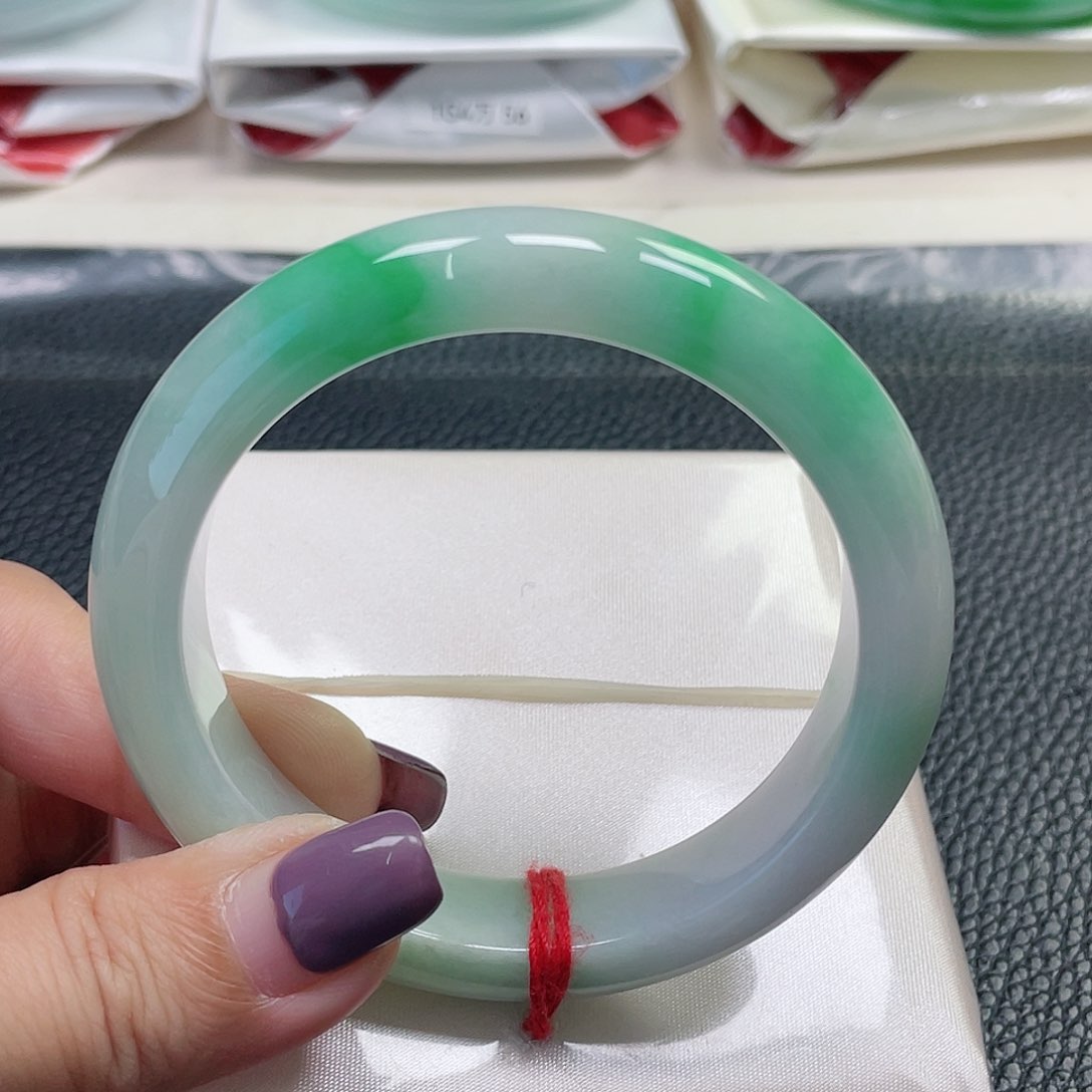 未镶嵌手镯翡翠婷***?缅甸翡翠56