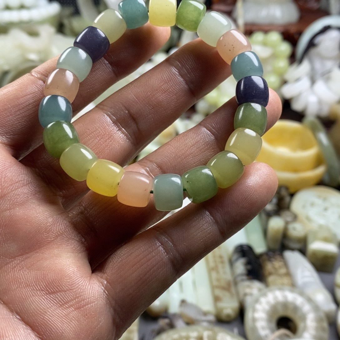 和田玉（糖玉）未镶嵌颈饰