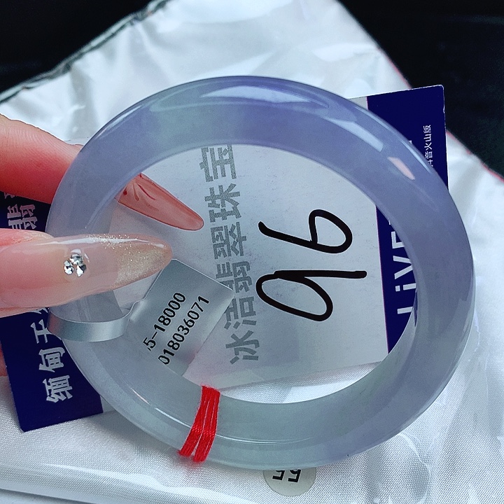 翡翠手镯未镶嵌缅甸天然a货翡翠手镯