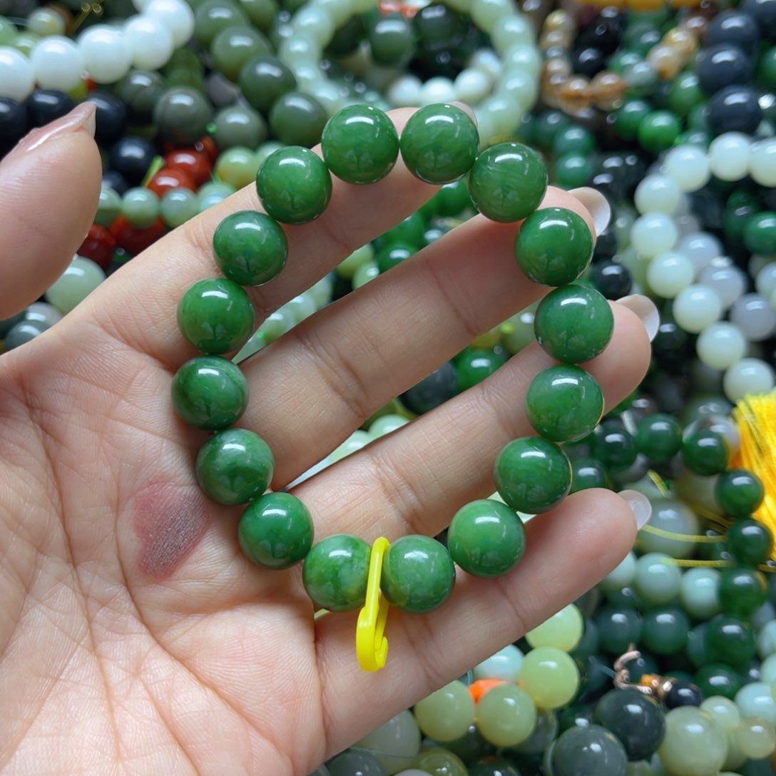 未镶嵌和田玉手链