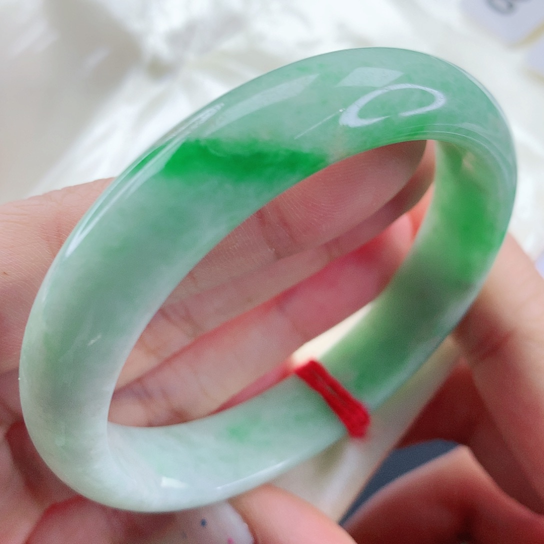 翡翠手镯未镶嵌，074