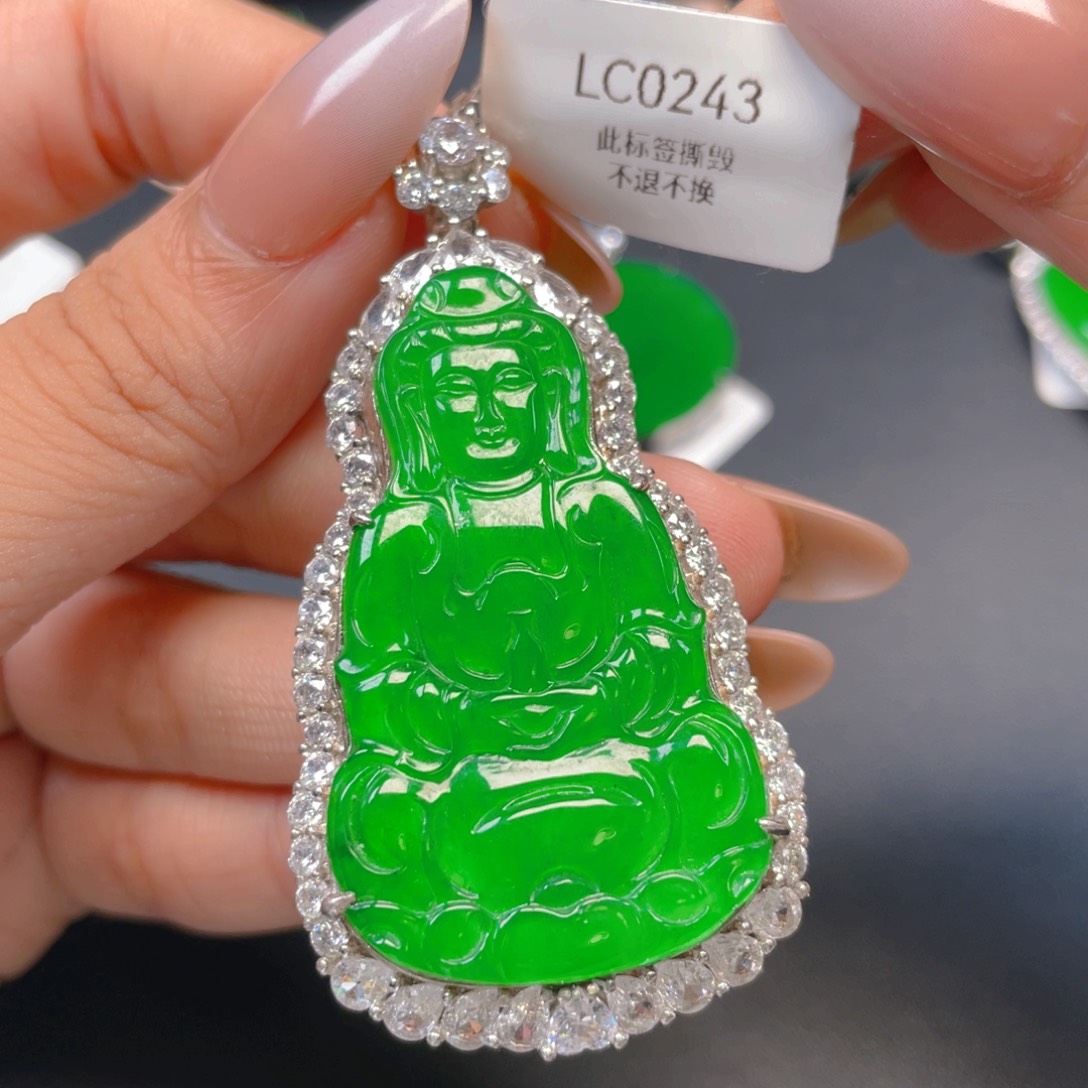 【闪购商品】颈饰银S925镶嵌翡翠翡翠