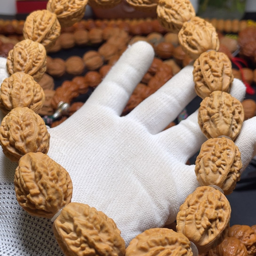 文玩核桃手串名***好龙骨