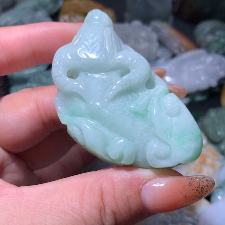 翡翠未镶嵌颈饰保真天然A货翡翠