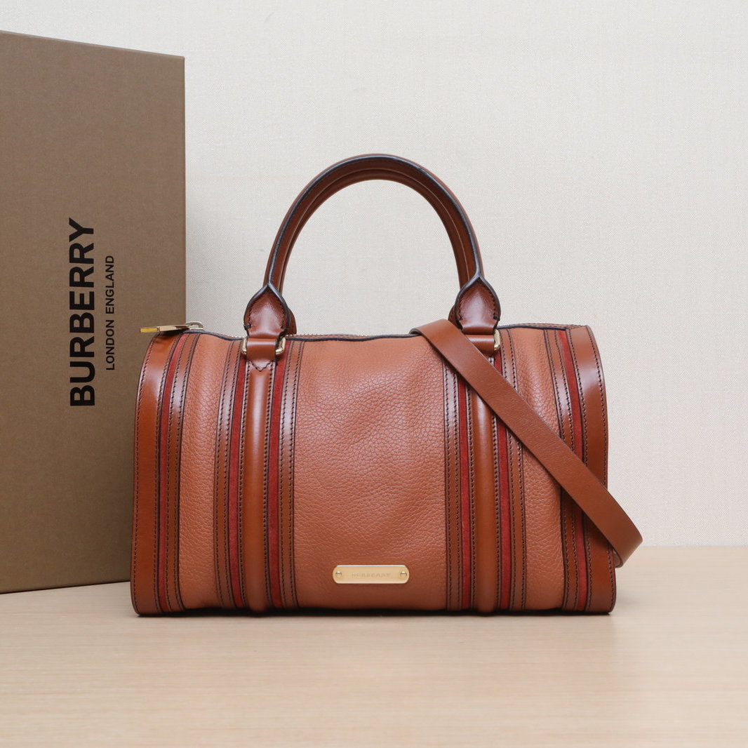95新 BURBERRY/博柏利 【娇】 棕色 皮革C 金扣 保龄球 401317